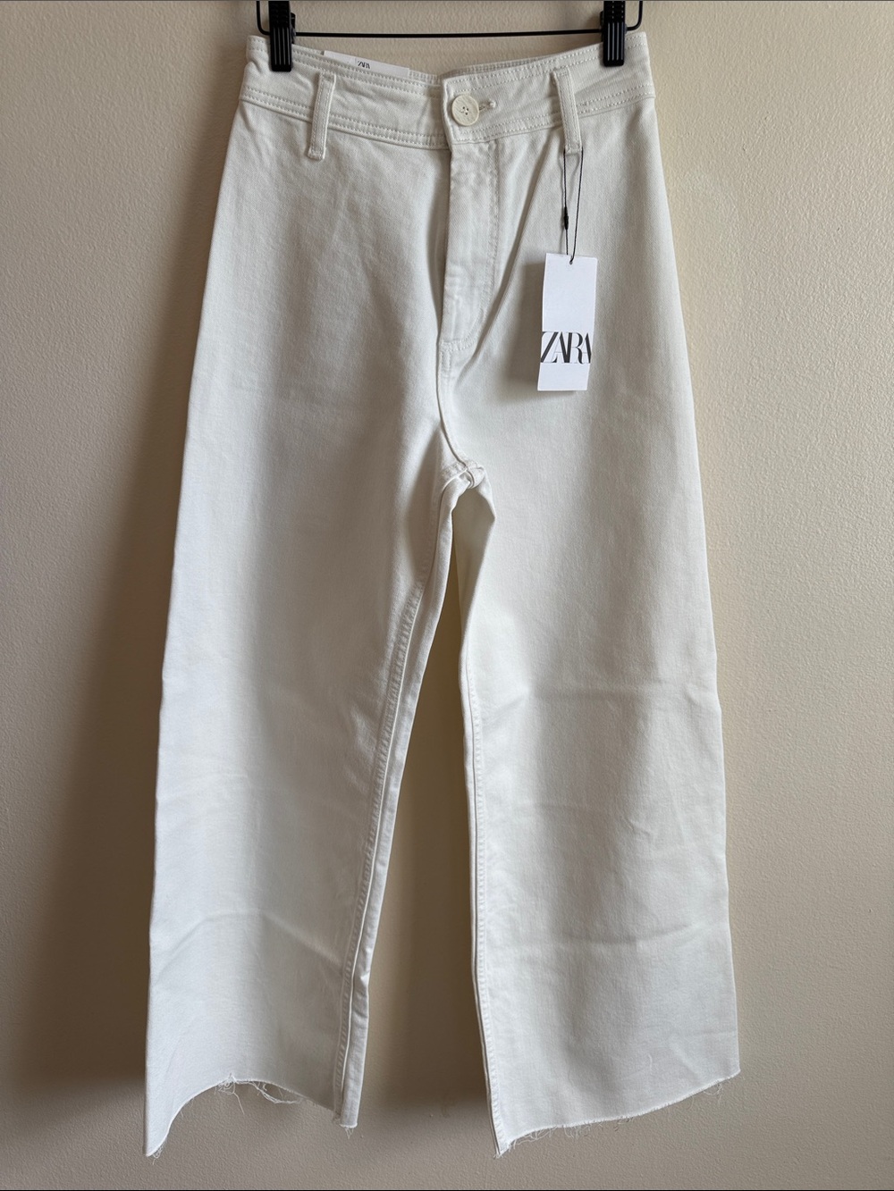Zara Offwhite Denim Jeans